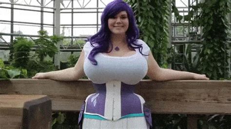 big bouncing tits gifs|BIG big TITS BOUncing Search